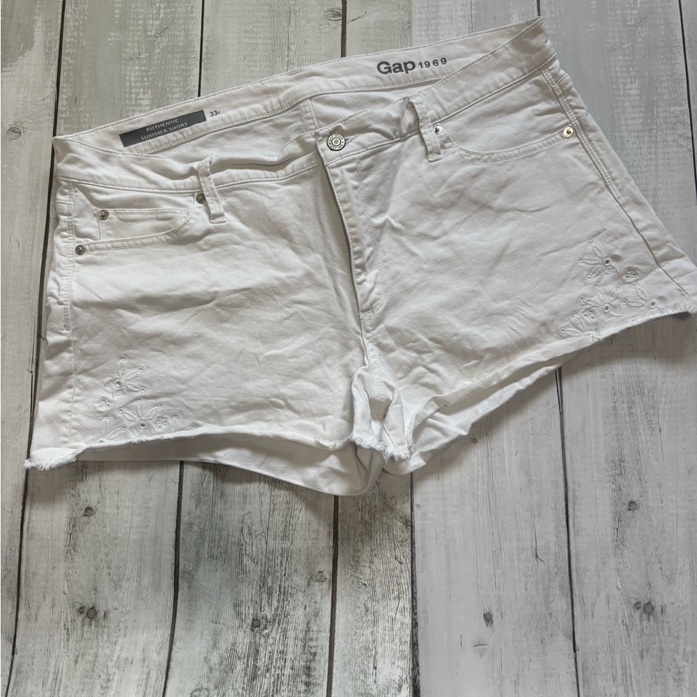 GAP White Women's Denim Cutoff Shorts with Subtle Embroidery